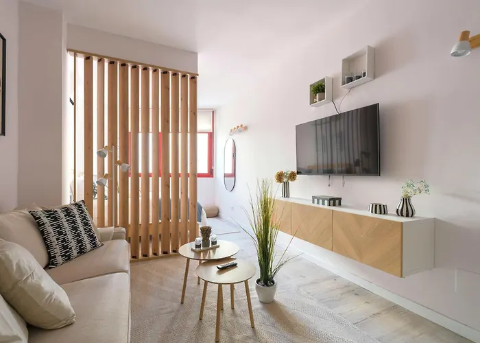 Amanece Cerca De La Playa De Canteras Bt2b Las Palmas de Gran Canaria